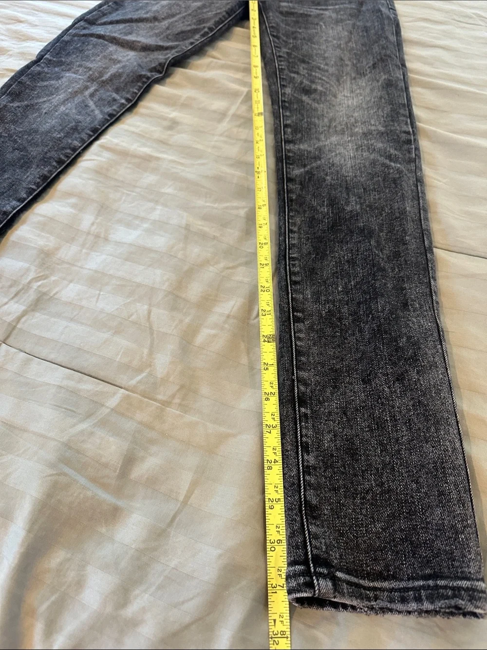 American Eagle Outfitters Black Washed Skinny Jeans